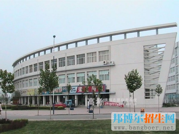 天津職業(yè)大學(xué)校園一角1221