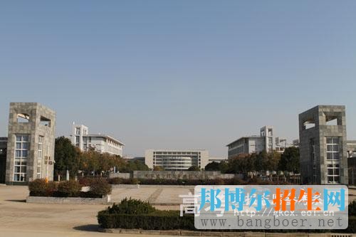 安徽電子信息職業(yè)技術(shù)學(xué)院校園一角5442