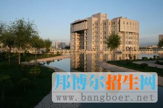 黑龍江八一農墾大學2