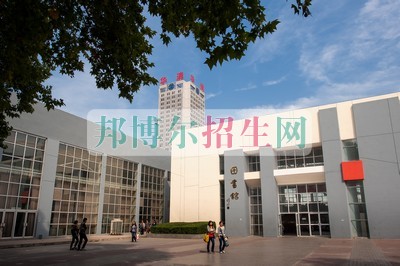 西安建筑科技大學(xué)華清學(xué)院招生辦聯(lián)系電話