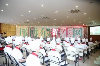 高中生可以讀廚師嗎