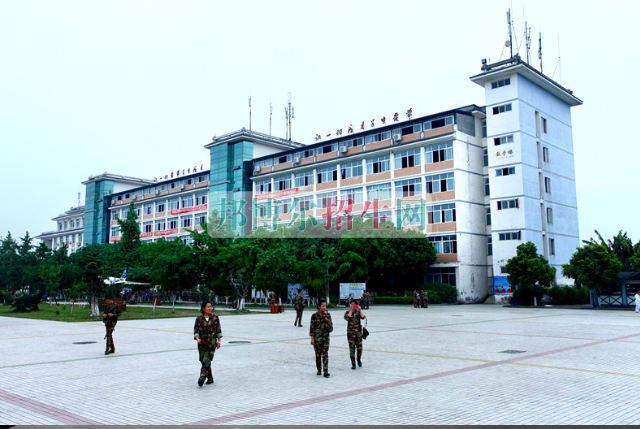 成都比較好的航空服務(wù)學(xué)校