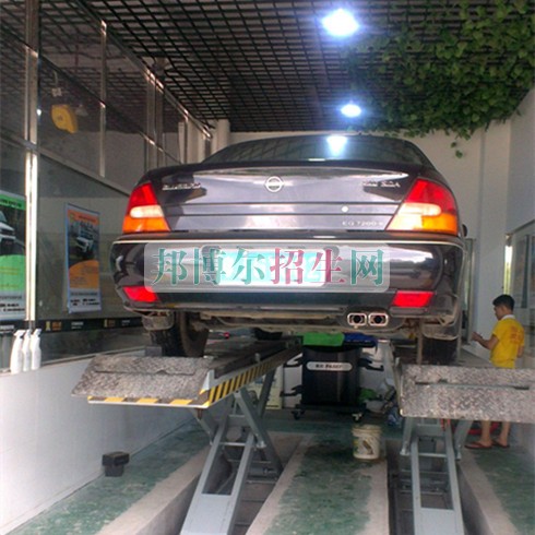 成都汽車整形技術(shù)學(xué)校怎么樣