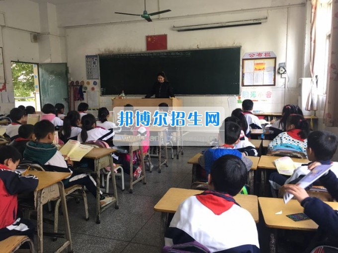 川北幼兒師范高等?？茖W(xué)校職場揚帆 逐夢起航