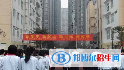 成都青蘇職業(yè)中專學(xué)校2018年報(bào)名條件、招生對象