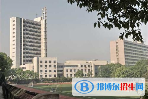 南充市職工大學(xué)2018年報名條件、招生對象