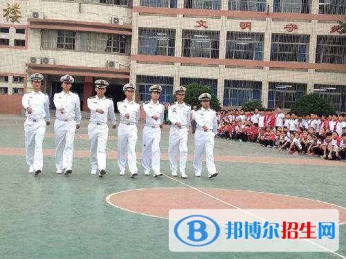 海軍第六職業(yè)技術(shù)學(xué)校2018年報(bào)名條件、招生對(duì)象