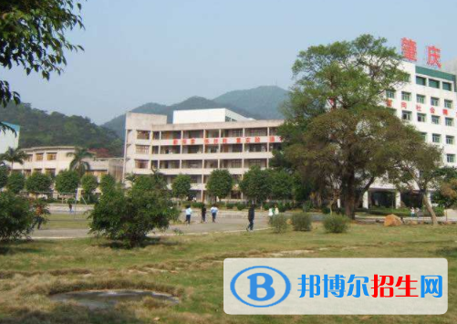 肇慶工程技術(shù)學(xué)校2020年招生辦聯(lián)系電話