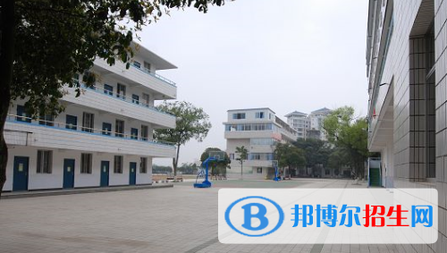 桂林財(cái)貿(mào)金融學(xué)校2020年報(bào)名條件、招生要求、招生對(duì)象
