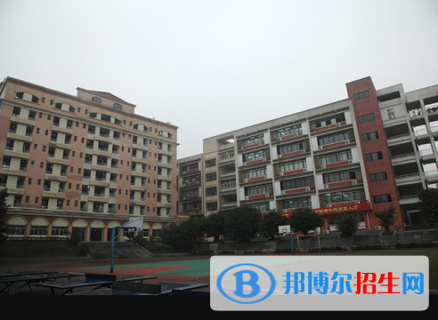 重慶工藝美術學校地址在哪里
