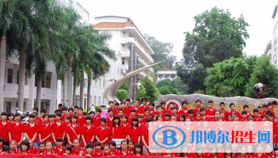 廣西右江民族商業(yè)學(xué)校2020年報(bào)名條件、招生要求、招生對(duì)象 