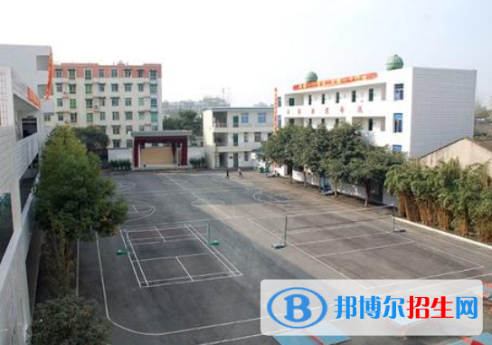 重慶華陽技工學(xué)校2020年招生辦聯(lián)系電話