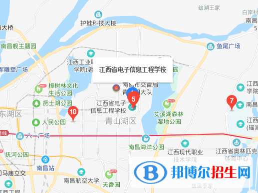 在想要報(bào)考江西電子信息工程學(xué)校以前，相信大家都會(huì)在網(wǎng)上對(duì)學(xué)校的各方面信息進(jìn)行收集。但是很多時(shí)候，同學(xué)們最容易忽略的就是學(xué)校的地址信息了。因?yàn)椋芏嗤瑢W(xué)都是在確定報(bào)考學(xué)校以后再對(duì)學(xué)校地進(jìn)行查詢，其實(shí)這是不應(yīng)該的，同學(xué)們可以將學(xué)校的地理位置看做是自己擇校與否的條件之一。  江西電子信息工程學(xué)校地址：南昌市高新開(kāi)發(fā)區(qū)創(chuàng)業(yè)路925號(hào)  江西電子信息工程學(xué)校郵編：330096  江西電子信息工程學(xué)校辦學(xué)成就 學(xué)校現(xiàn)有省級(jí)技能大師工作室2個(gè)，全國(guó)模范教師2名，擁有第45屆世界技能大賽電氣裝置、網(wǎng)站技術(shù)項(xiàng)目中國(guó)集訓(xùn)基地各1個(gè)。學(xué)校為第一批“國(guó)家中等職業(yè)教育改革發(fā)展示范學(xué)校”，先后被授予“全國(guó)職業(yè)教育先進(jìn)單位”、共青團(tuán)中央“全團(tuán)基層組織建設(shè)和基層工作試點(diǎn)單位”項(xiàng)“全 國(guó)職業(yè)教育百所半工半讀試點(diǎn)院校