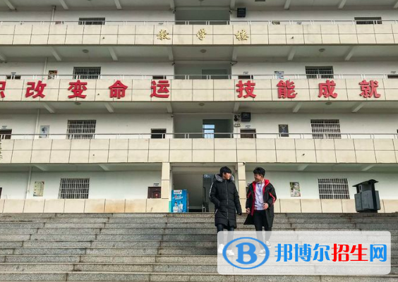 南昌2020年讀鐵路學(xué)校要多少錢
