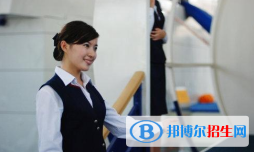 湖北2020年女生讀航空服務(wù)學(xué)校好嗎