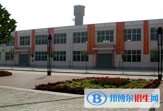 河北滄縣中學(xué)2021年招生辦聯(lián)系電話