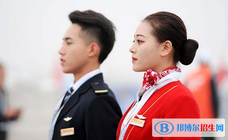 武漢2021年男生上什么航空服務學校比較好