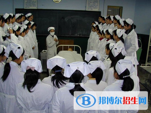 云南2021年衛(wèi)校有什么專業(yè)適合女生