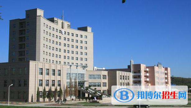 張家口華溢中等專業(yè)學校2022年報名條件、招生要求、招生對象