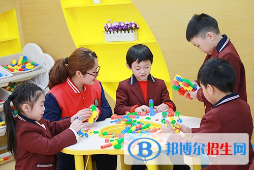 四川2022年中專女孩子學什么專業(yè)好