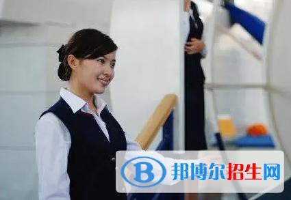 蘭州2022年中專航空服務(wù)學(xué)校有哪些