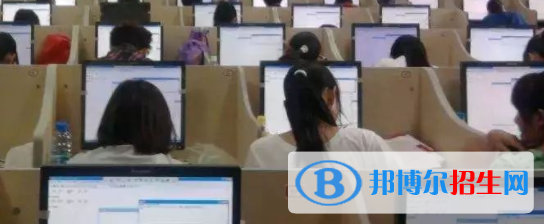 成都2022年女生讀計算機(jī)學(xué)校好嗎