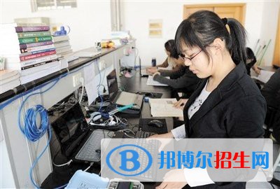 河北2022年女生學(xué)計(jì)算機(jī)學(xué)校怎么樣