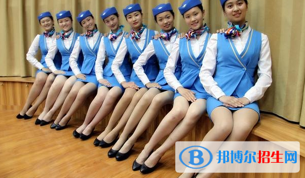 河北2022年航空服務學校什么專業(yè)適合女生