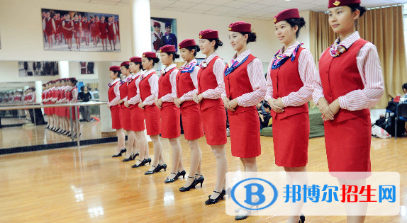 河北2022年女生讀什么航空服務(wù)學(xué)校好