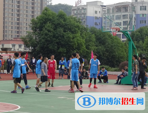 達(dá)州高級(jí)技工學(xué)校2022年報(bào)名條件、招生要求、招生對(duì)象
