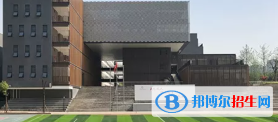 成都現(xiàn)代職業(yè)技術(shù)學(xué)校2022年招生簡章