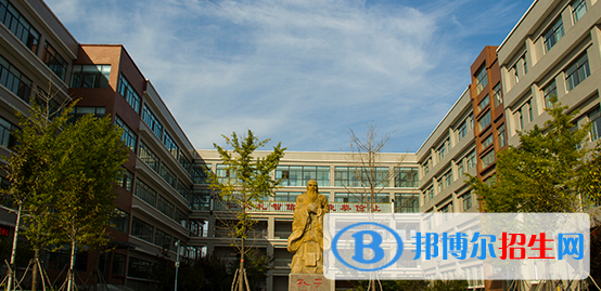 山東濰坊工業(yè)學校2022年宿舍條件