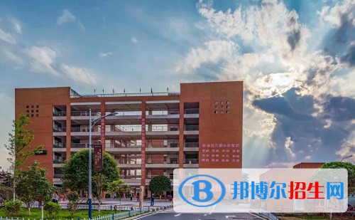新化縣楚怡工業(yè)學校2022年報名條件、招生要求、招生對象