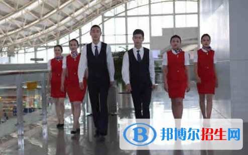 安徽2022年女生適合航空服務(wù)學(xué)校嗎