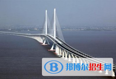 重慶2022年讀建筑學(xué)校學(xué)什么專業(yè)好