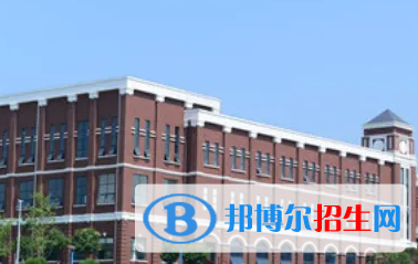 宜昌龍盤湖國際學校初中部2023年學費標準