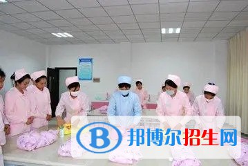 浙江2023年女生學(xué)衛(wèi)校有前途嗎