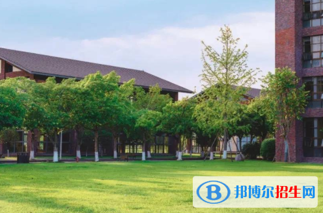 四川大學(xué)錦江學(xué)院是不是雙一流大學(xué)嗎？