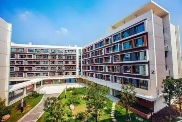 2023年北京師范大學(xué)附屬煙臺(tái)國(guó)際學(xué)?？孔V嗎