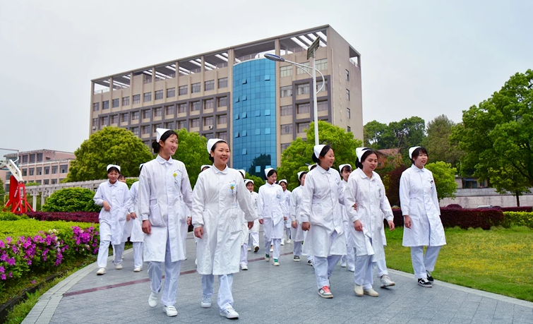 湖南2023年適合女生的中專學校