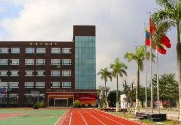 懷仁市知行職業(yè)學校地址，乘車路線