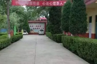 運城市實強汽車科技學(xué)校地址，乘車路線