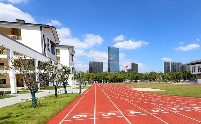 湖溪高級(jí)中學(xué)地址，乘車路線