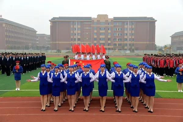 四川2025年女生在鐵路學(xué)校學(xué)什么好