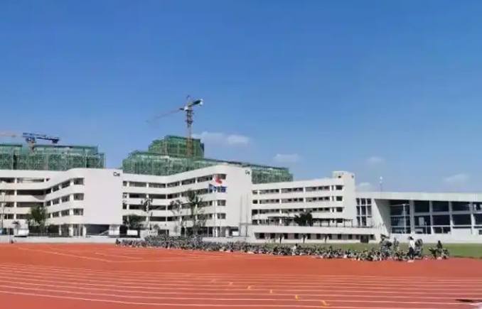 四川省成都市大面中學(xué)校地址，乘車路線